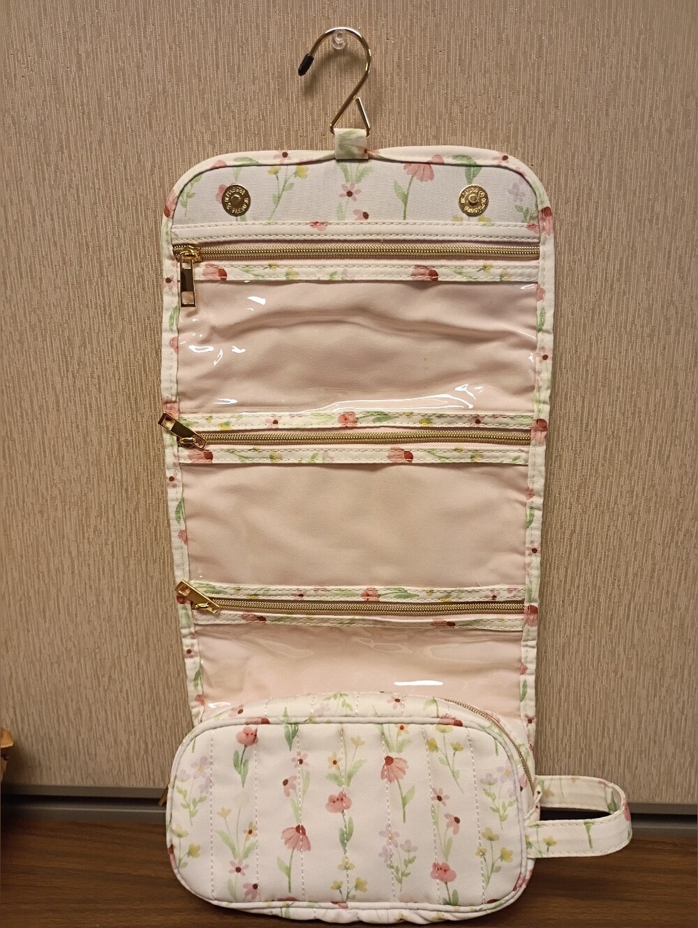 Unbranded Travel Hanging Makeup Case